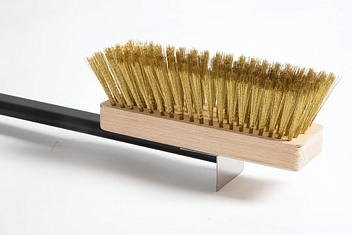 Щетка для печи 120 см. 20*5,5 см. поворотная, с медной щетиной h=5 см. со скребком Gimetal /1/ Щетка для печи 120 см. 20*5,5 см. поворотная, с медной щетиной h=5 см. со скребком Gimetal /1/